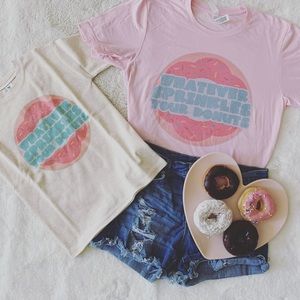 Donut lover tee